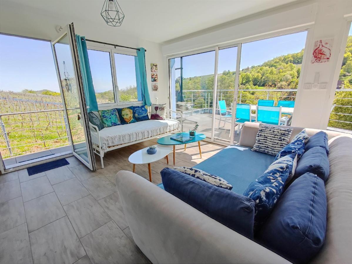 Apartamento Janea Big Blue House Reichsfeld Exterior foto
