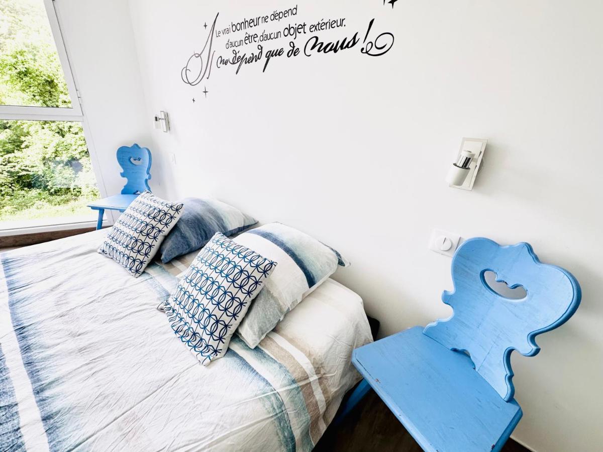 Apartamento Janea Big Blue House Reichsfeld Exterior foto