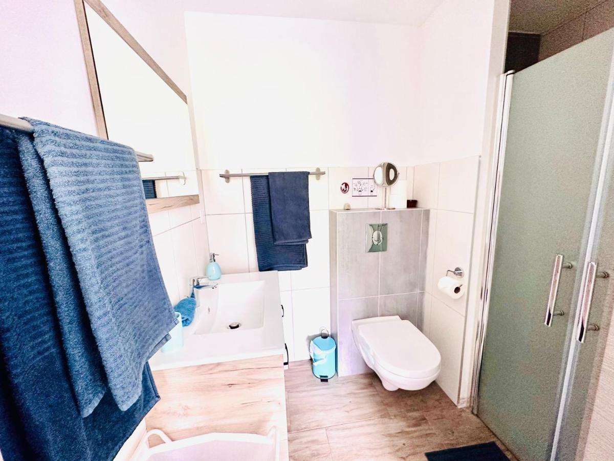 Apartamento Janea Big Blue House Reichsfeld Exterior foto