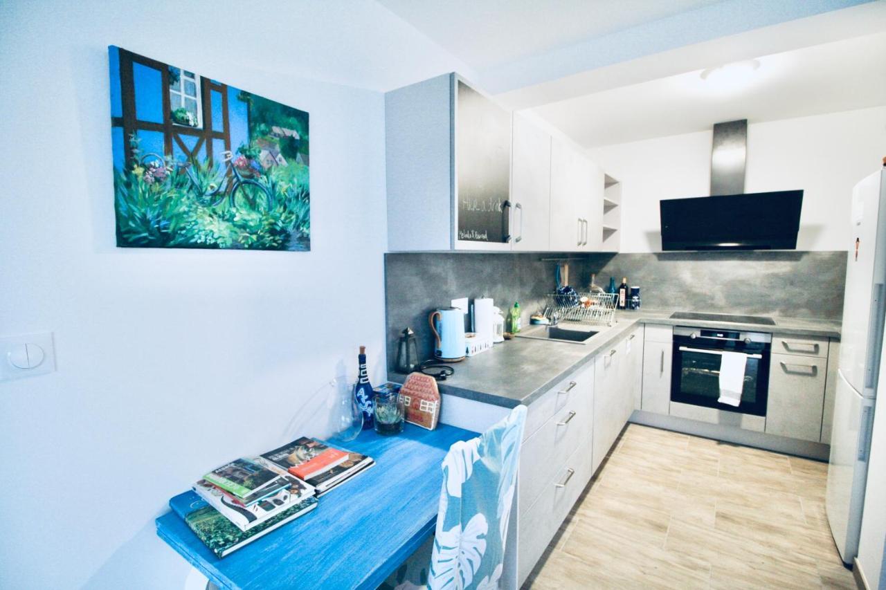 Apartamento Janea Big Blue House Reichsfeld Exterior foto
